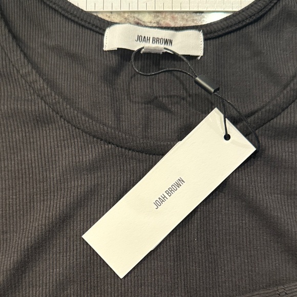 Joah Brown Classic Scoop Neck Long Sleeve in Vintage Black - Picture 5 of 8